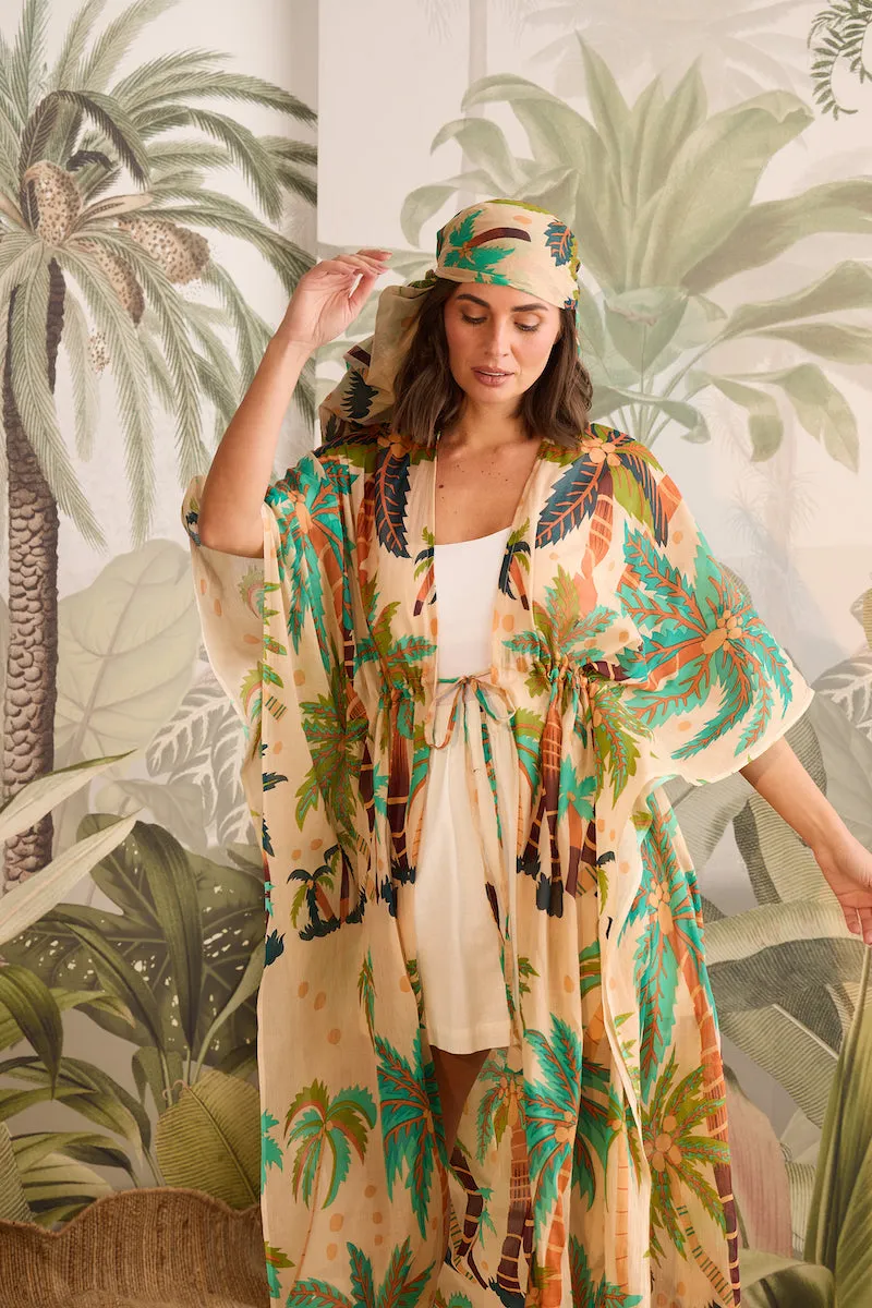 Asta Long Kaftan, Island