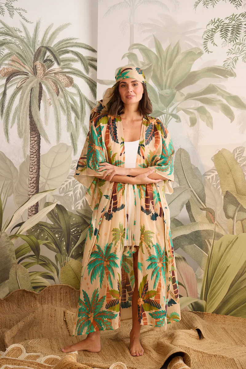 Asta Long Kaftan, Island