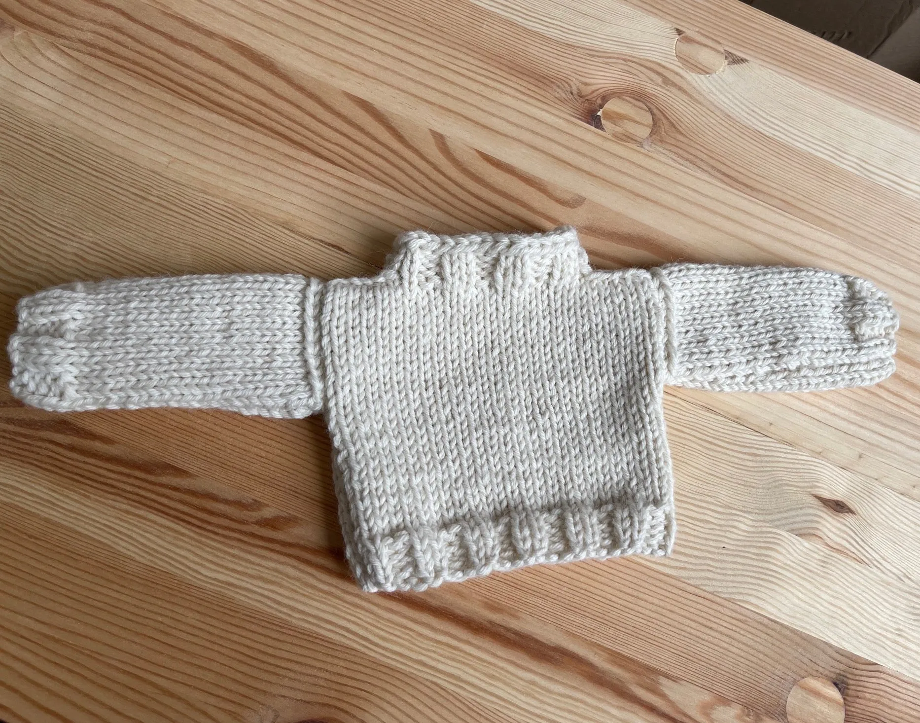 *DOWNLOAD* - Knitting Pattern A4 - Simple Jumper for a 54cm Rag Doll