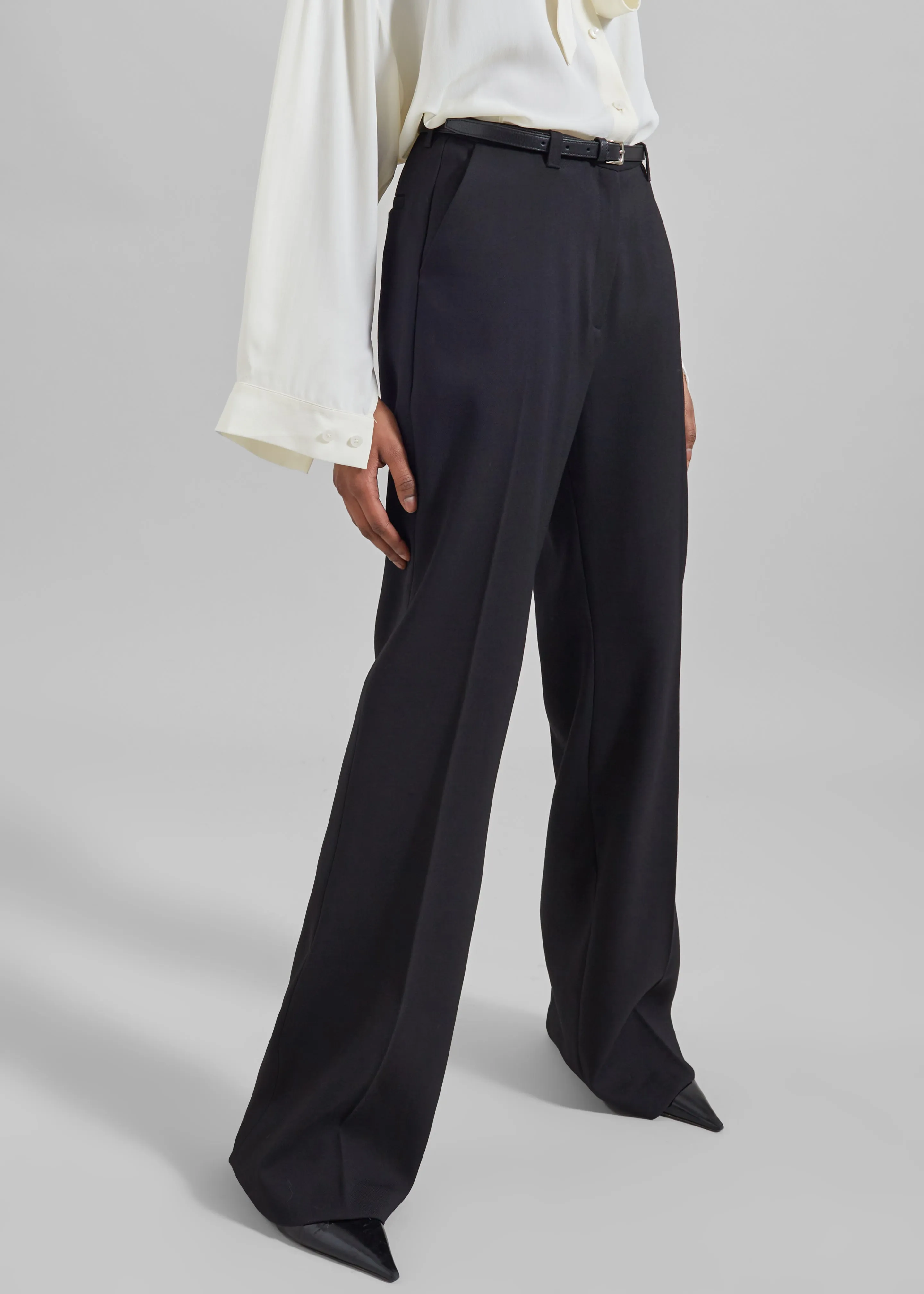 Lyra Flared Pants - Black