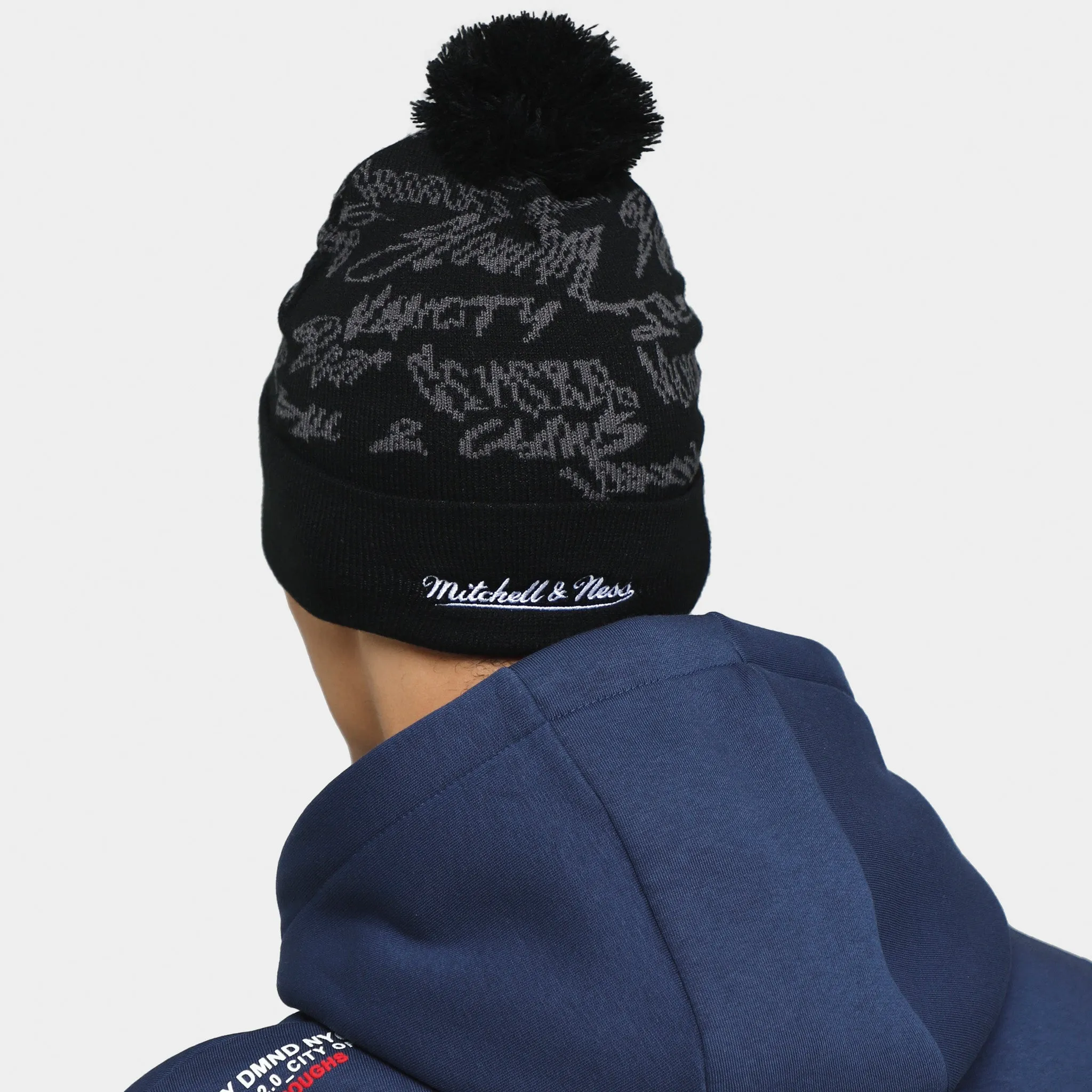 Mitchell and Ness Vancouver Grizzlies Meaningful Words Knit Hat / Black