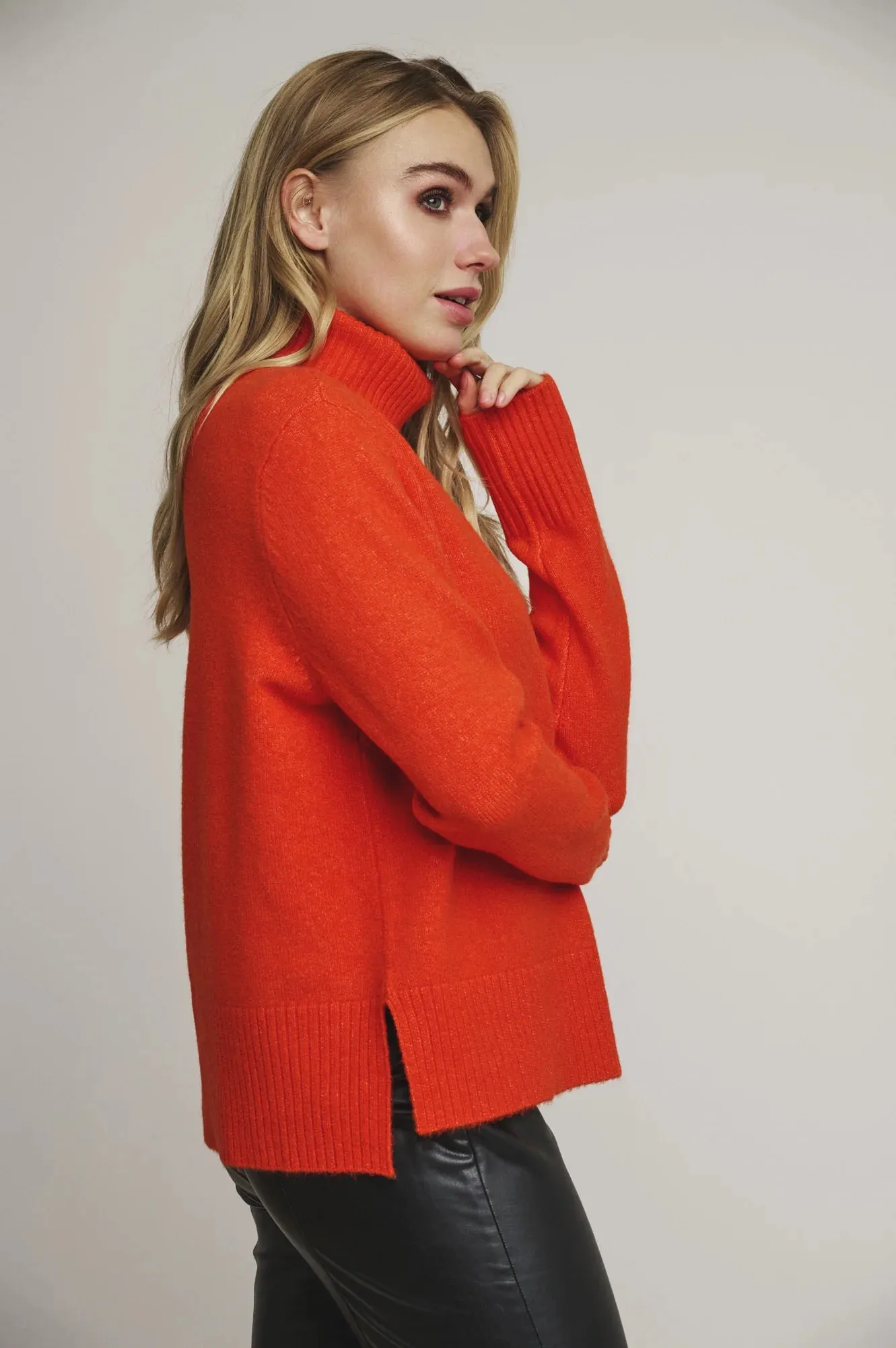 Nanke Sweater - Tango