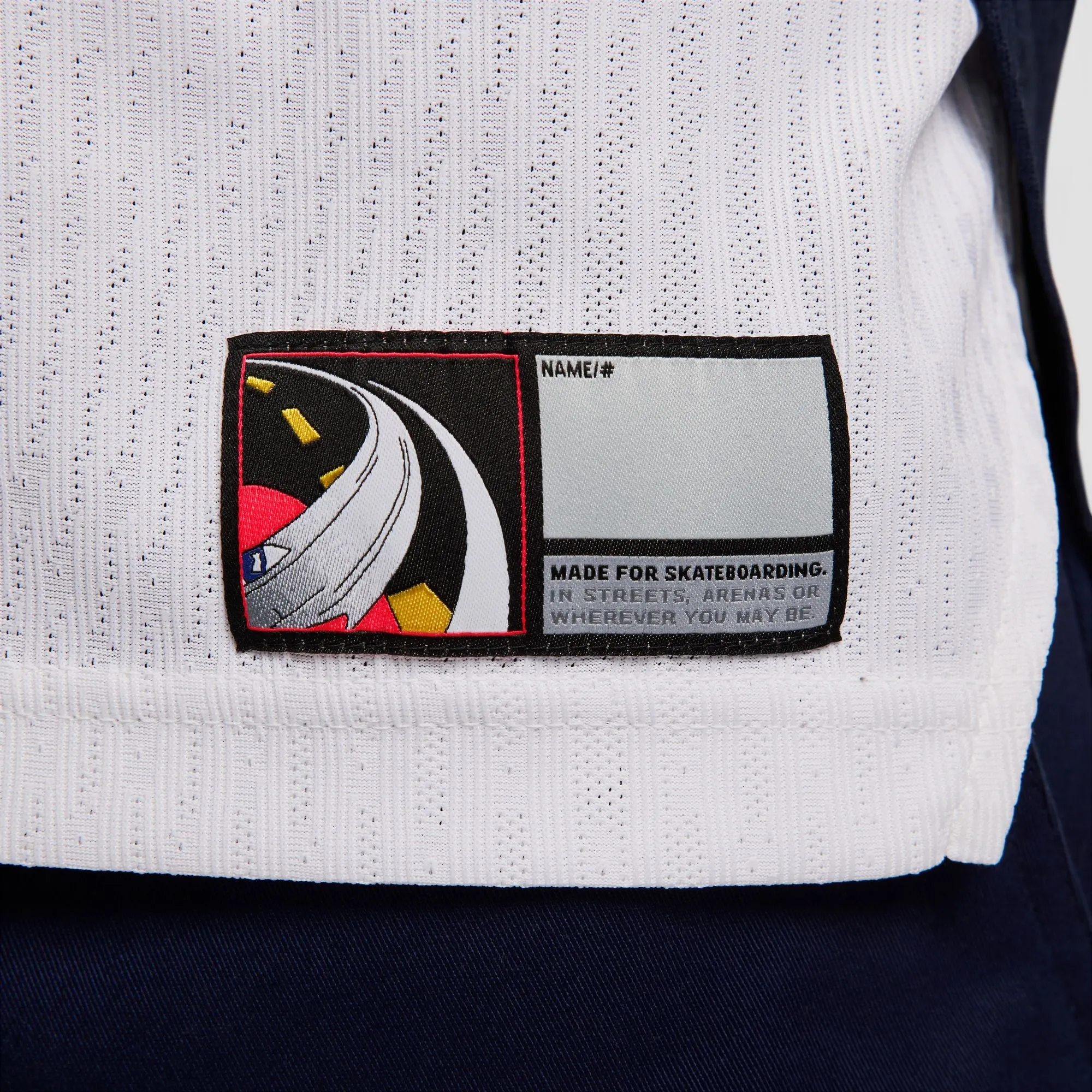 NIKE SB 2024 FEDERATION KIT DRI-FIT ADV SLEEVELESS SKATE JERSEY USA WHITE