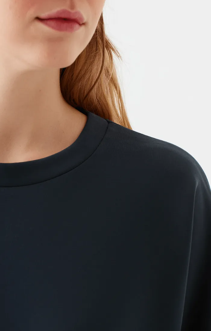 OVERSIZED CREWNECK SWEATSHIRT IN BLACK