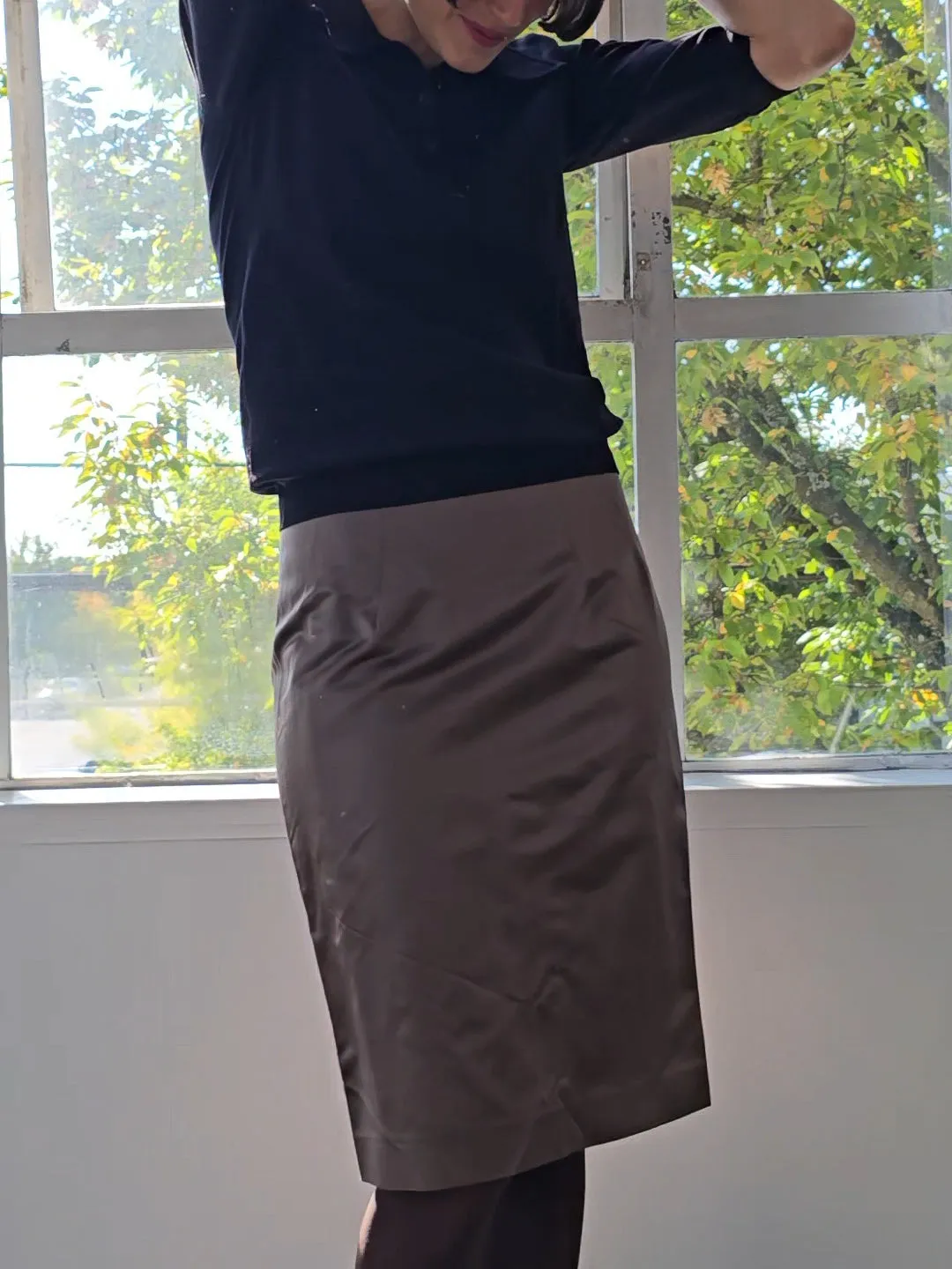 Sage Satin Fitted Skirt (S)