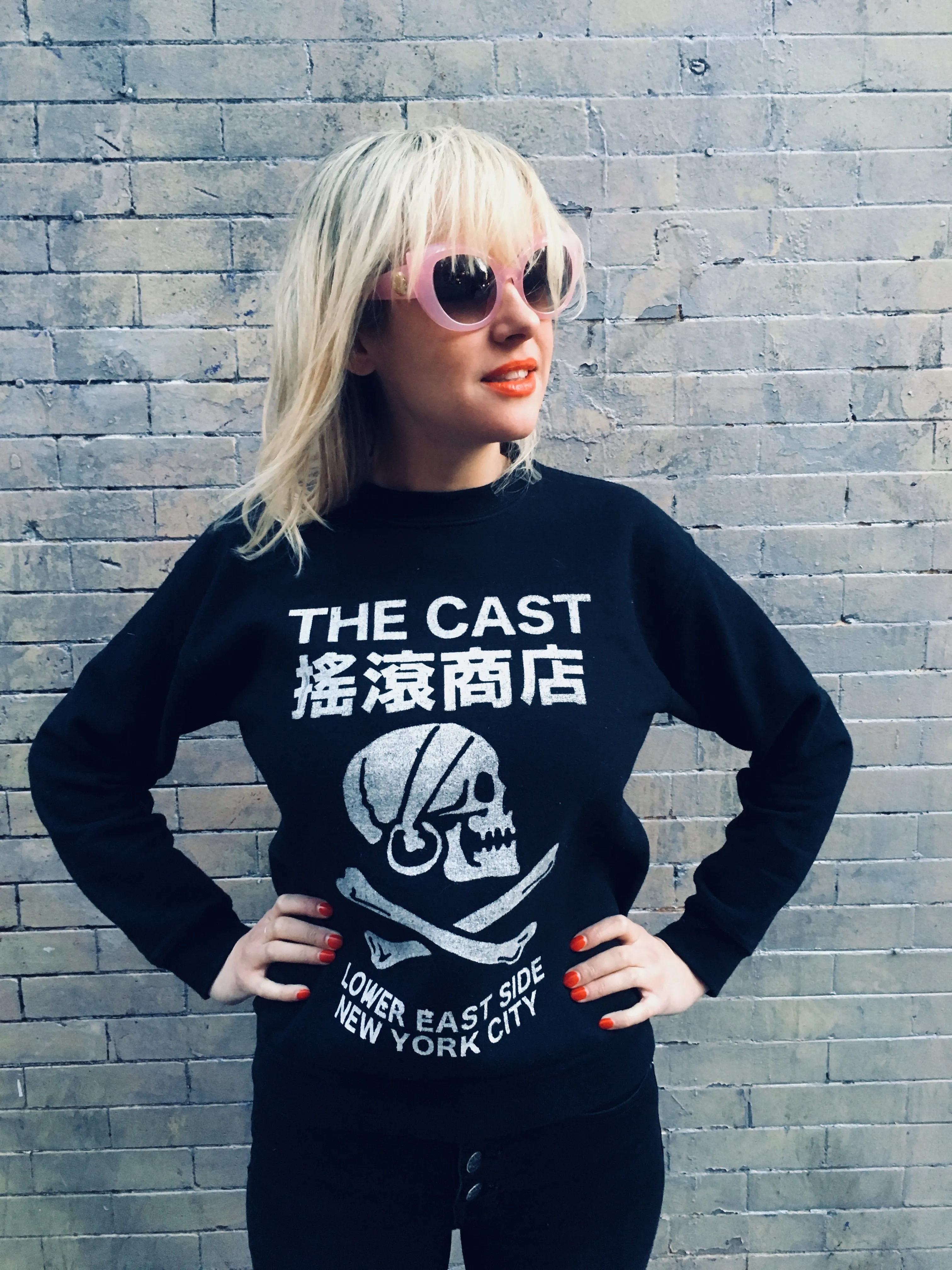 THE CAST Crewneck