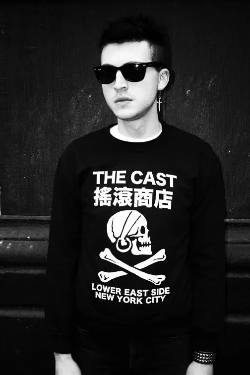 THE CAST Crewneck