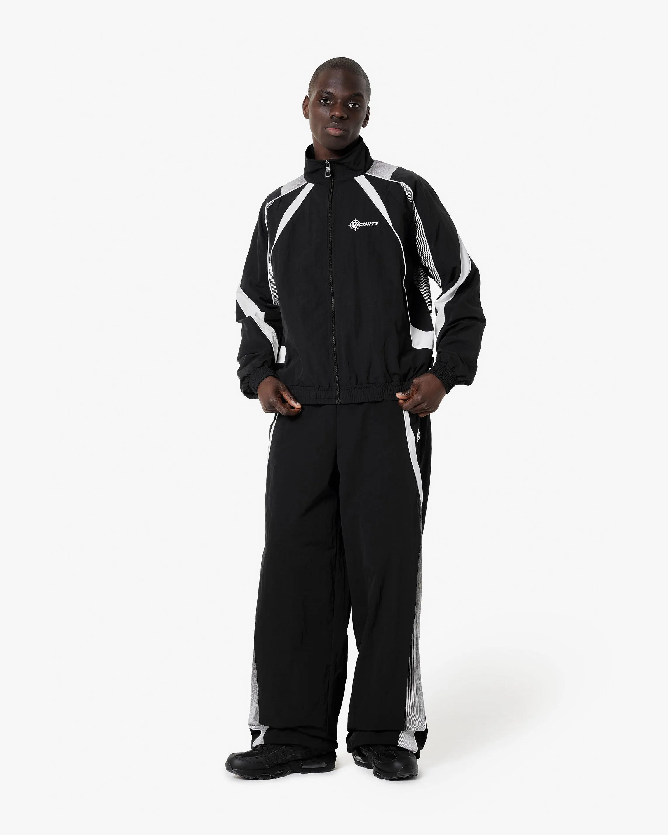 TRACK JACKET V4 BLACK